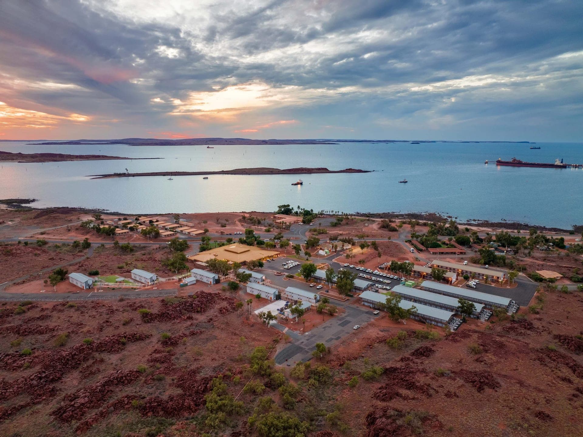 Peninsula Palms, Dampier - cover photo